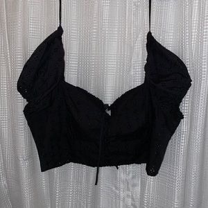 H&M Black cropped blouse with puffy sleeves and floral design